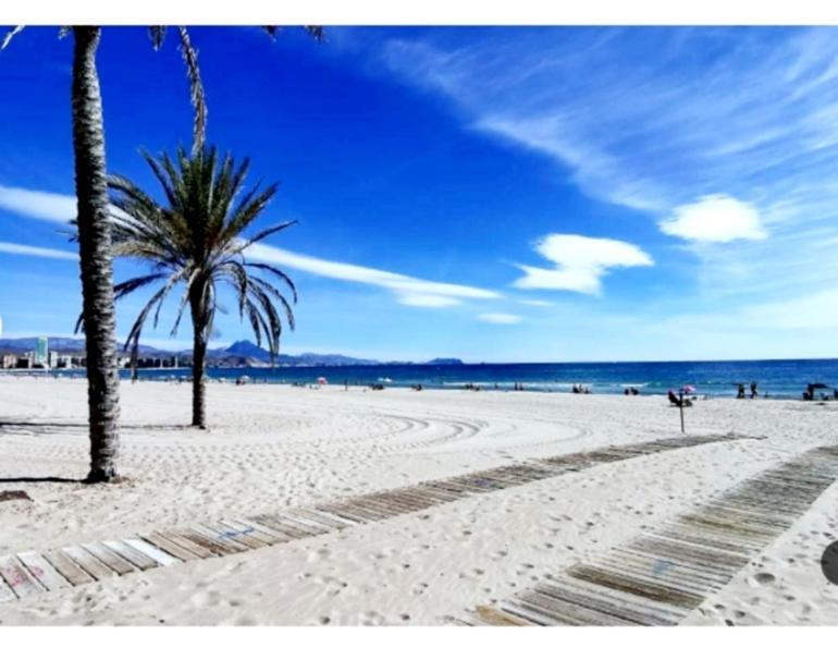 Sunny Duplex In Front Of Campello Beach El Campello Exterior photo